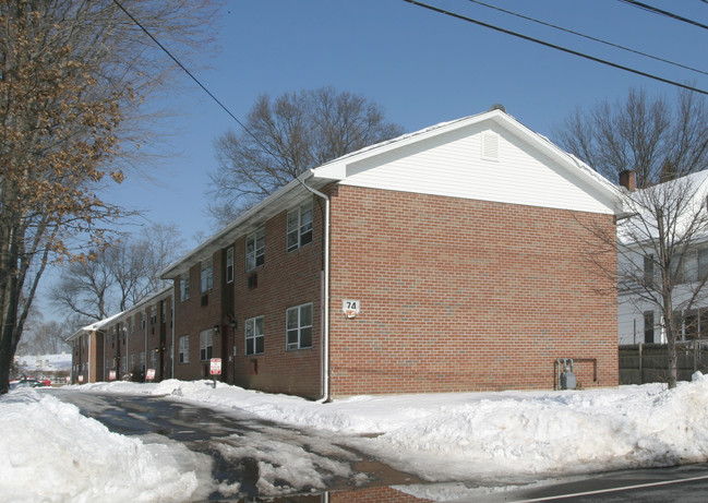 74 Central Ave in East Hartford, CT - Building Photo - Building Photo