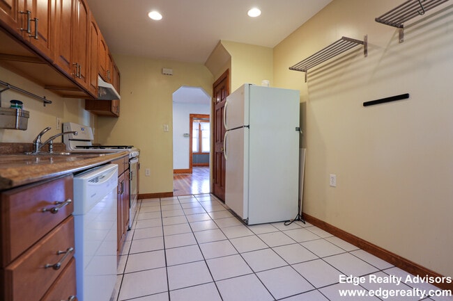 27 South Crescent Circuit, Unit 1