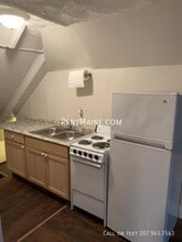 204 Maple St in Bangor, ME - Building Photo - Building Photo