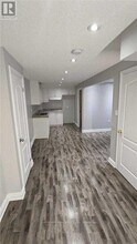 697 Ferguson Dr in Milton, ON - Building Photo - Building Photo