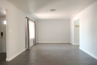 3614 S Newberry Rd in Tempe, AZ - Building Photo - Building Photo