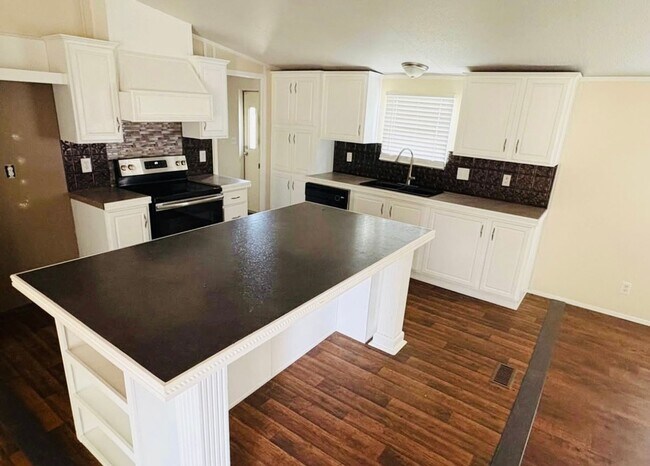 24191 N Macarthur Ave in Blanchard, OK - Building Photo - Building Photo