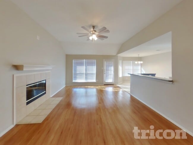 917 Red Oak Trails in Cedar Hill, TX - Building Photo - Building Photo