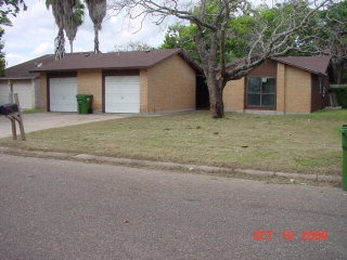 A & B in Brownsville, TX - Building Photo