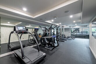 Palma North in Beverly Hills, CA - Building Photo - Building Photo