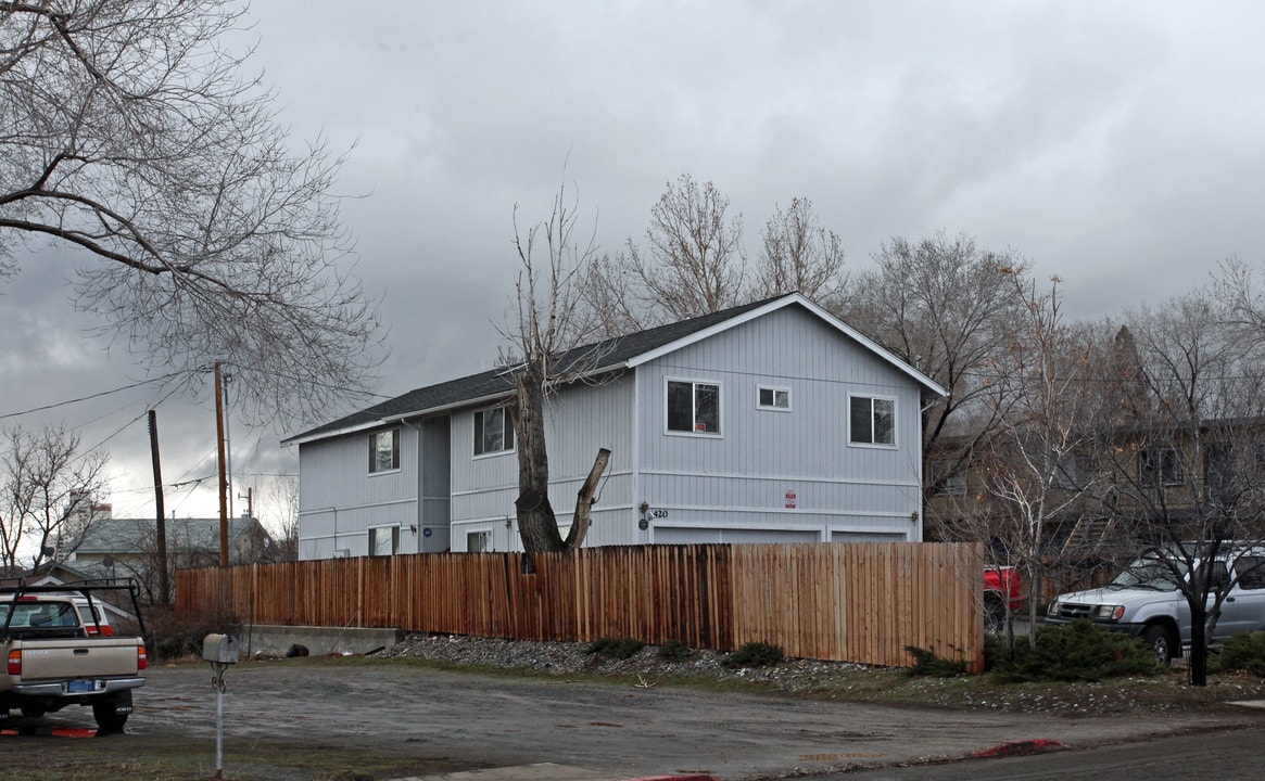 420 Highland Ave in Reno, NV - Building Photo