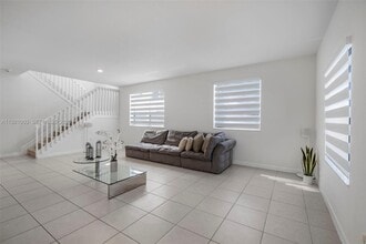 21189 SW 127th Ct in Miami, FL - Building Photo - Building Photo