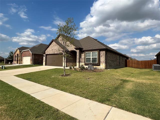 2928 Cerro Ranch Rd in Aubrey, TX - Building Photo