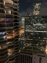 300 N State St, Unit 5126 in Chicago, IL - Building Photo