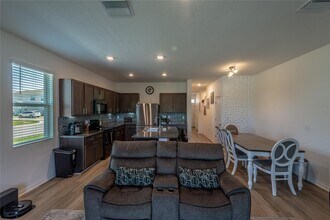 3005 Suncoast Blend Dr in Odessa, FL - Building Photo - Building Photo