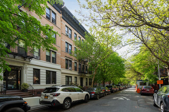 118 Sterling Pl in Brooklyn, NY - Foto de edificio - Building Photo