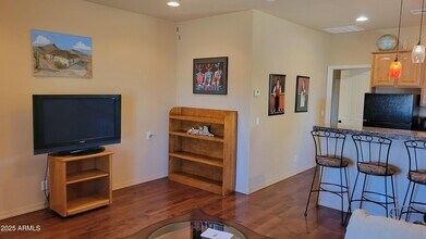 6962 W Mariposa Grande Ln in Peoria, AZ - Foto de edificio - Building Photo