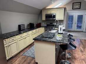 104 Spencer Rd, Unit Spacious studio in Hilton, NY - Building Photo - Building Photo