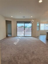 5525 W Lazy Farm Dr in Oro Valley, AZ - Building Photo - Building Photo