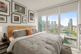 352 N Union Ave in Chicago, IL - Building Photo - Building Photo