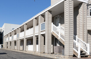 209 Ocean Ave in Bradley Beach, NJ - Foto de edificio - Building Photo