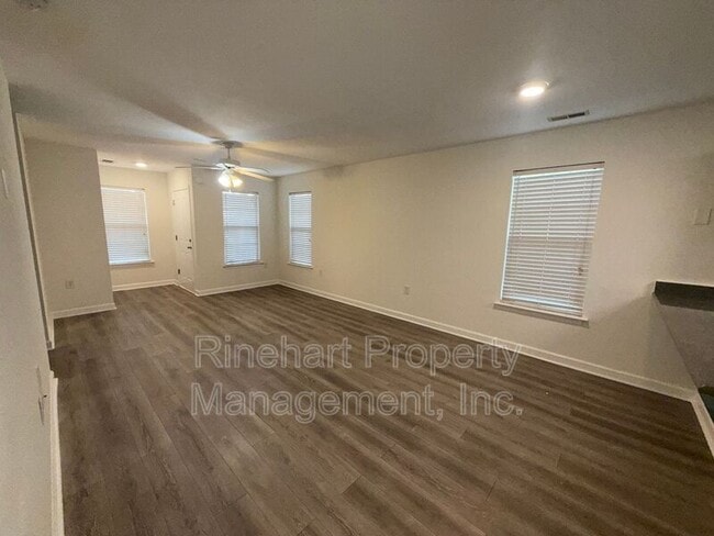 2145 Pavilion Ct in Rock Hill, SC - Foto de edificio - Building Photo