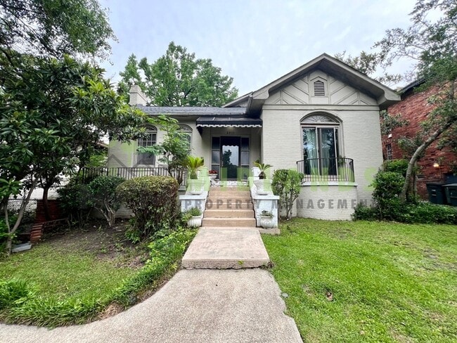 2511 Blossom St in Columbia, SC - Foto de edificio - Building Photo