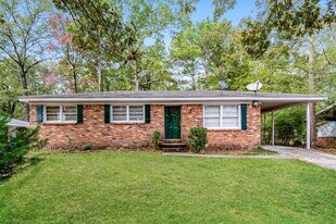 428 13th Ct NW in Center Point, AL - Building Photo