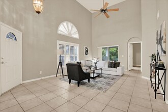 6439 Gentle Ben Cir in Wesley Chapel, FL - Building Photo - Building Photo