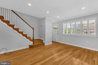 526 E Duncan Ave in Alexandria, VA - Building Photo - Building Photo
