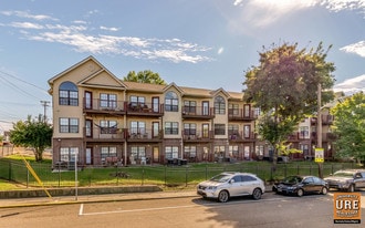 Franklin Station Condominiums in Knoxville, TN - Building Photo