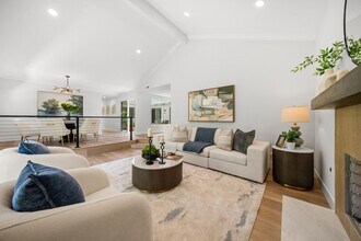 12 Creekside in Irvine, CA - Building Photo - Building Photo