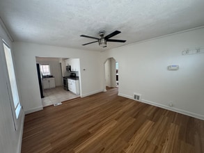 10445 E 17th Ave in Aurora, CO - Building Photo - Building Photo