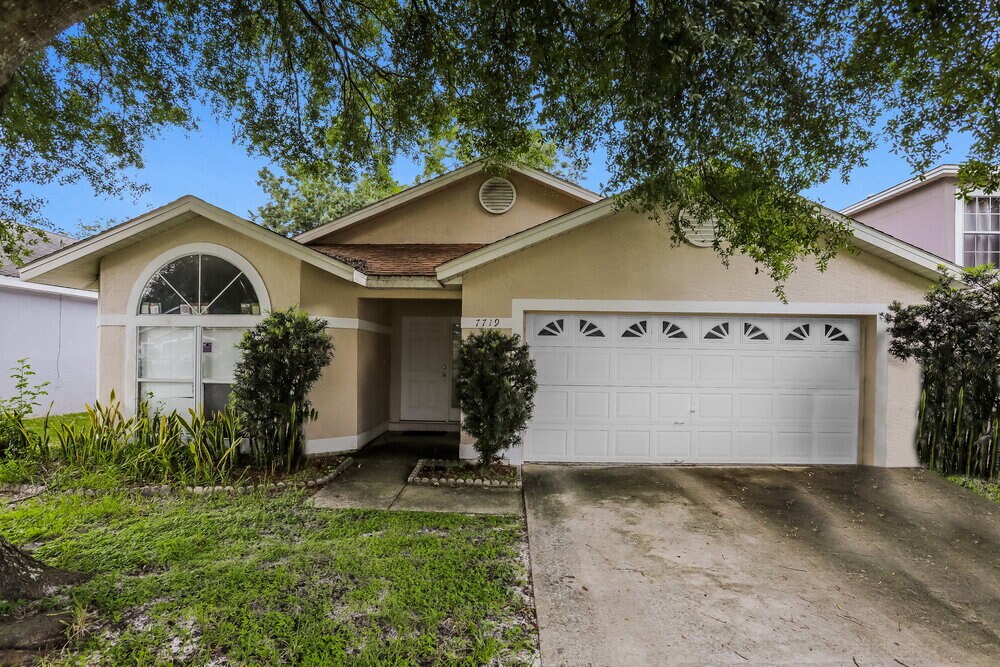 7719 Brookway St in Orlando, FL - Building Photo