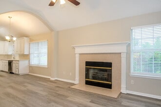 200 Woodstone Dr in Georgetown, TX - Building Photo - Building Photo