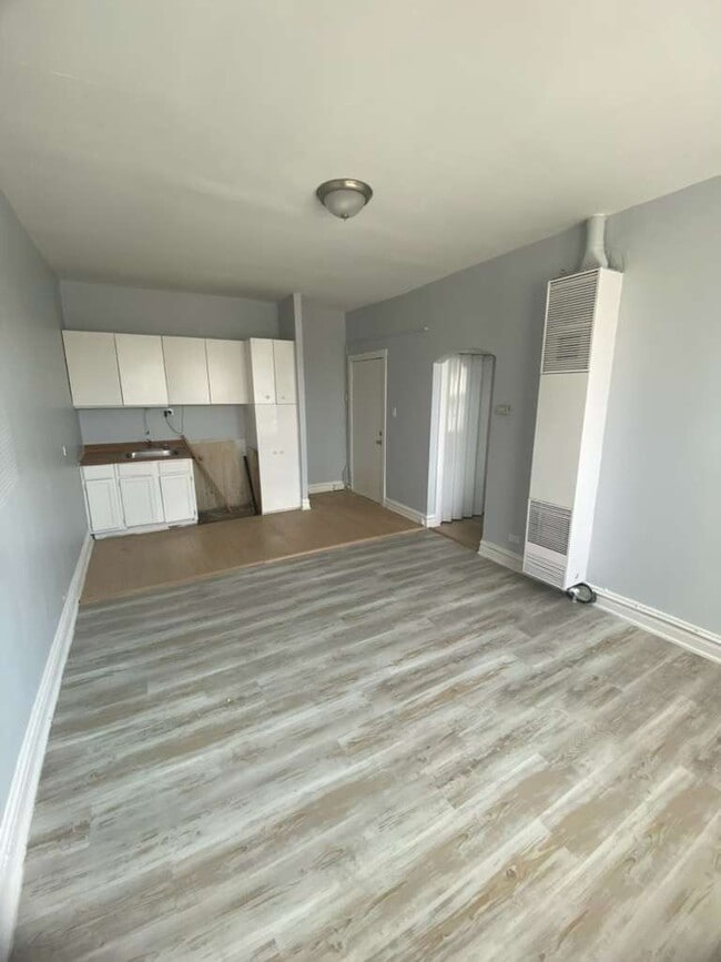 property at 5960 W Roosevelt Rd