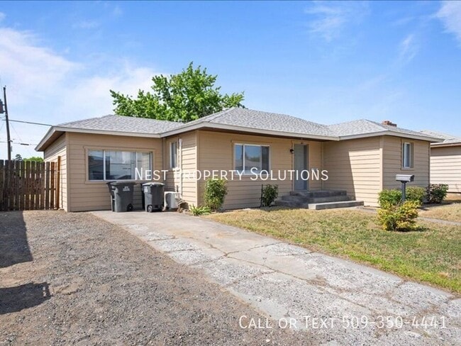 810 S Fairbanks Dr in Moses Lake, WA - Building Photo - Building Photo