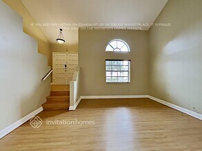 10420 SW 67th St in Miami, FL - Foto de edificio - Building Photo