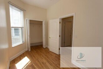 1411 W Erie St, Unit 3F in Chicago, IL - Foto de edificio - Building Photo