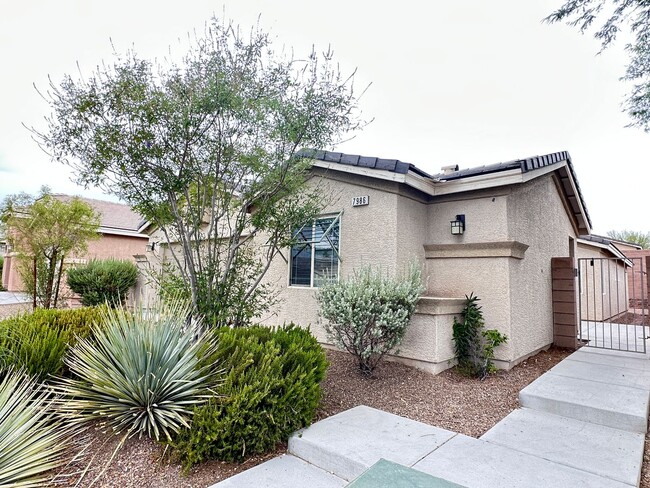 7986 Whitlocks Mill Ave in Las Vegas, NV - Building Photo - Building Photo
