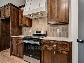 807 Azalea Farms Rd in Noble, OK - Building Photo - Building Photo