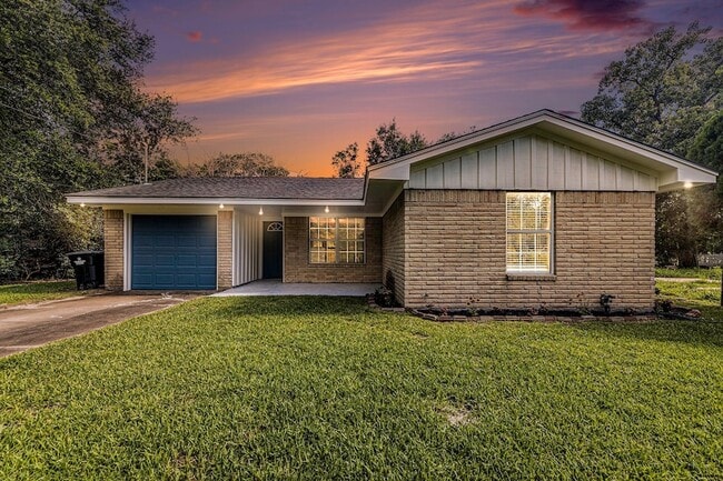 property at 1026 Lobitt St