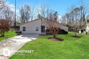 7533 Lawyers Station Dr in Mint Hill, NC - Building Photo