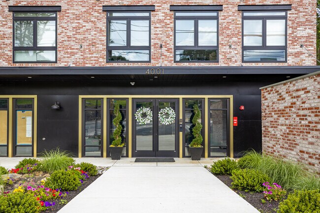 4001 Ridge Ave in Philadelphia, PA - Building Photo - Building Photo