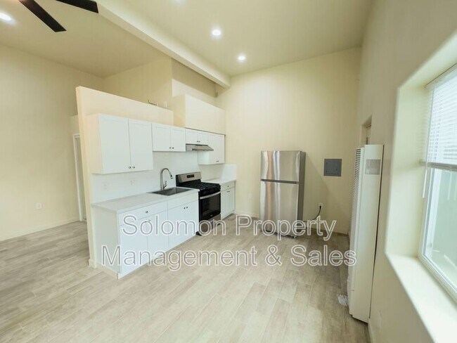 513 N Ditmar St in Oceanside, CA - Building Photo - Building Photo
