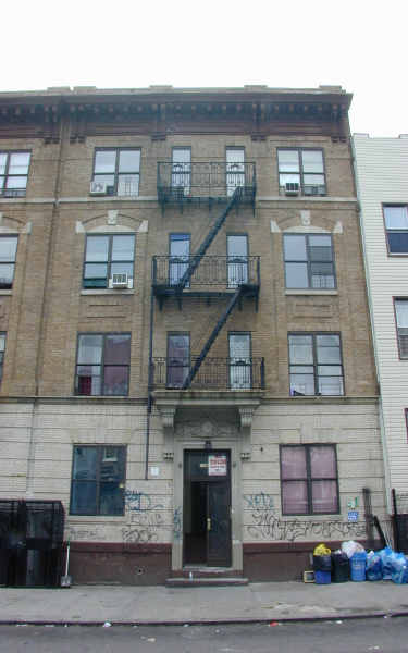 1182-1186 Putnam Ave in Brooklyn, NY - Foto de edificio - Building Photo