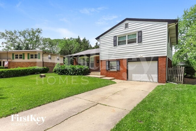 23 Peyton Dr in Chicago Heights, IL - Building Photo - Building Photo