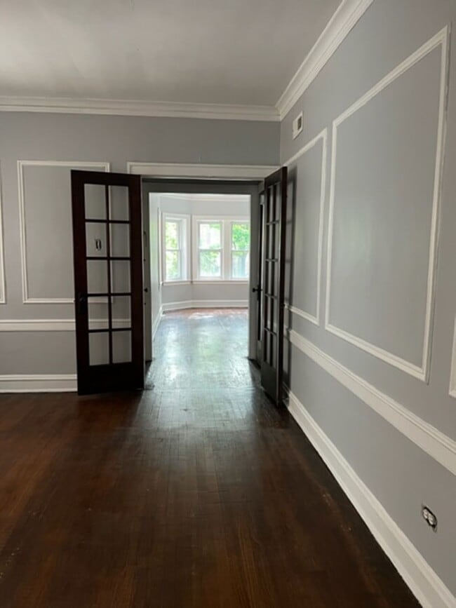 property at 8038 S Maryland Ave