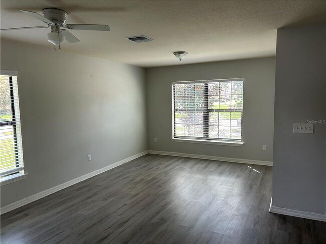 14458 Alistar Manor Dr in Wimauma, FL - Foto de edificio - Building Photo