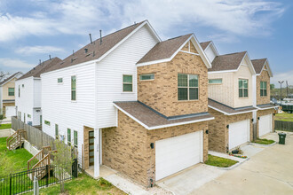 Donovan Homes in Houston, TX - Foto de edificio - Primary Photo