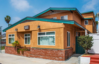 1513 E Broadway in Long Beach, CA - Building Photo - Primary Photo