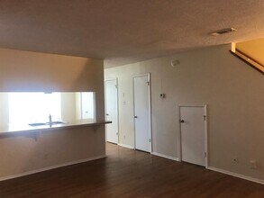 3308 Dunliegh Dr in Austin, TX - Building Photo - Building Photo