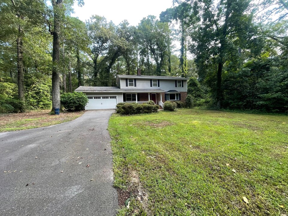 1865 Dibble Rd S W in Aiken, SC - Foto de edificio