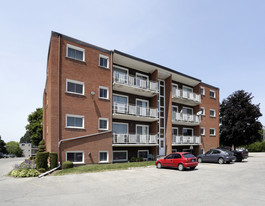 68 William St in Guelph, ON - Building Photo