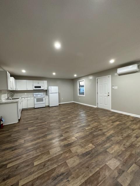 10 Greenfield Rd in Lancaster, PA - Building Photo